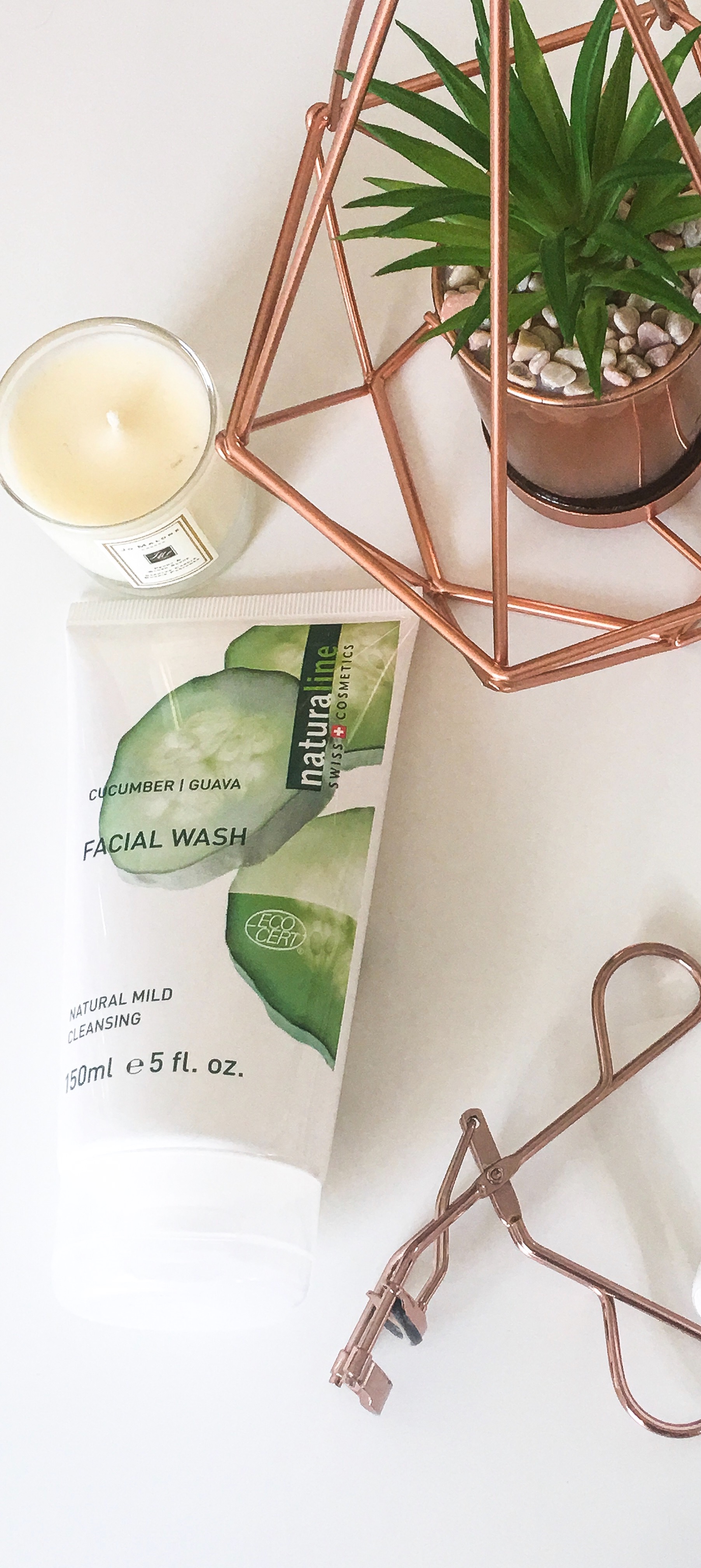 Naturaline Cucumber and Guava Facial Wash
